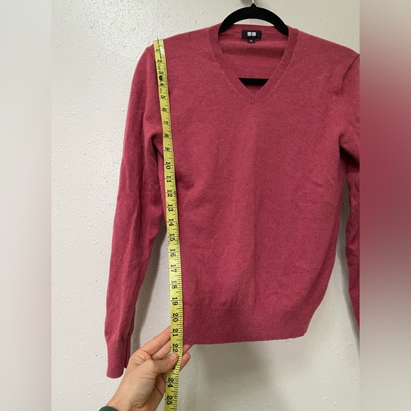 Uniqlo 100% Cashmere Dusty Rose Sweater XS - Picture 3 of 4